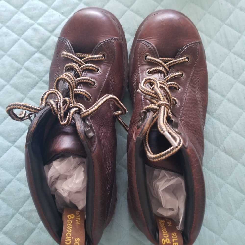 DR. MARTENS  Air Wair  Leather  Hiking Boots!   10